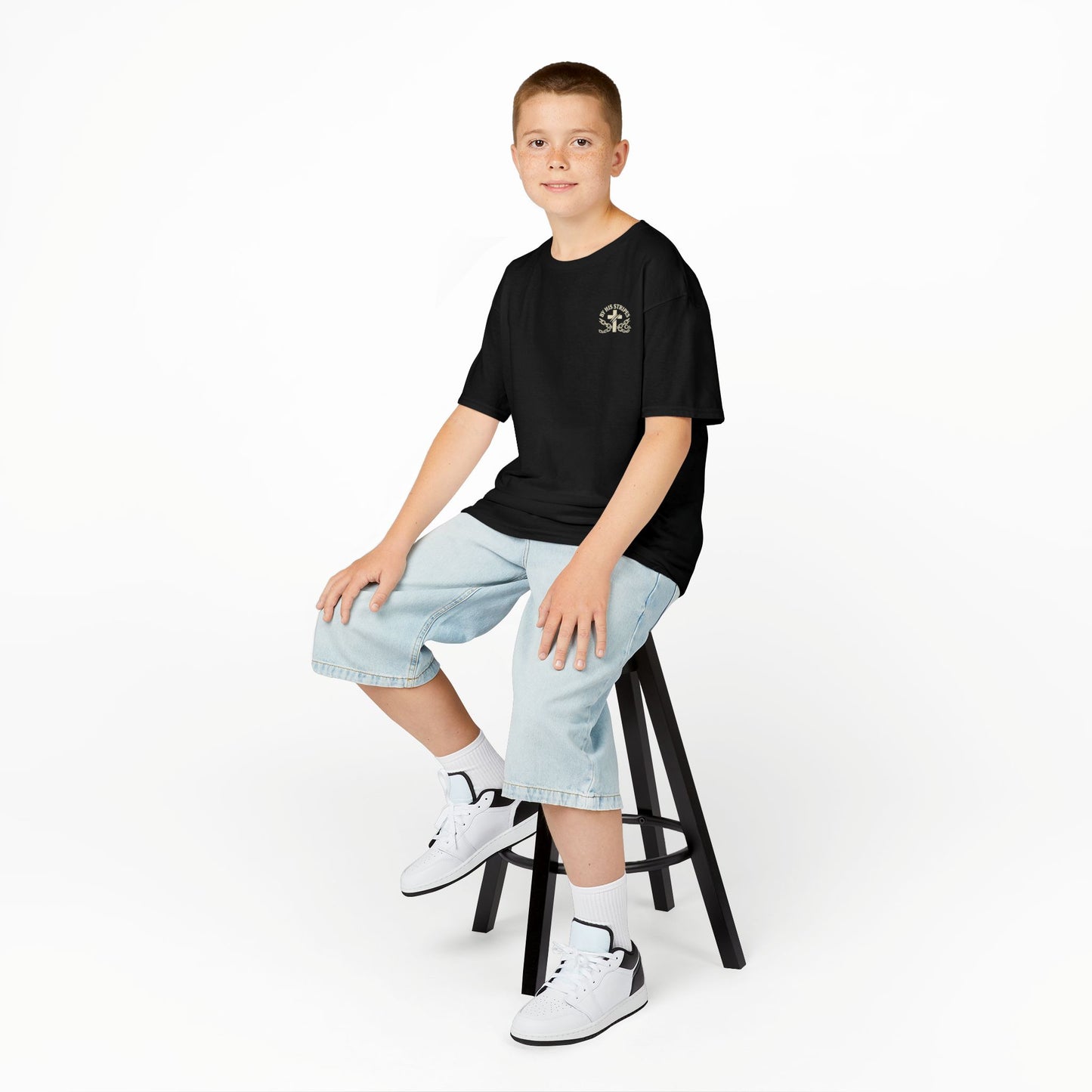 Youth Tee | WALK IN THE LIGHT – 1 John 2:7-10